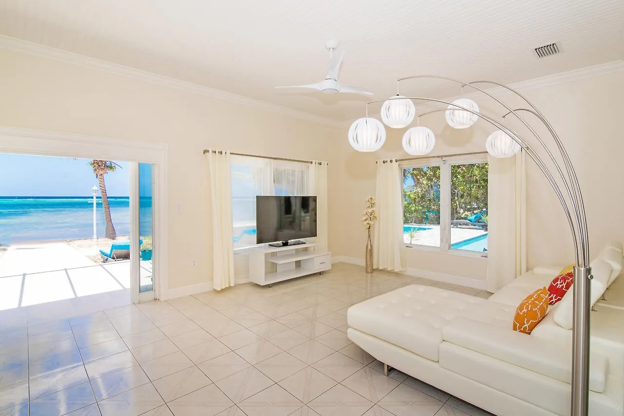 Sprat Bay Luxury Villa Half Way Pond