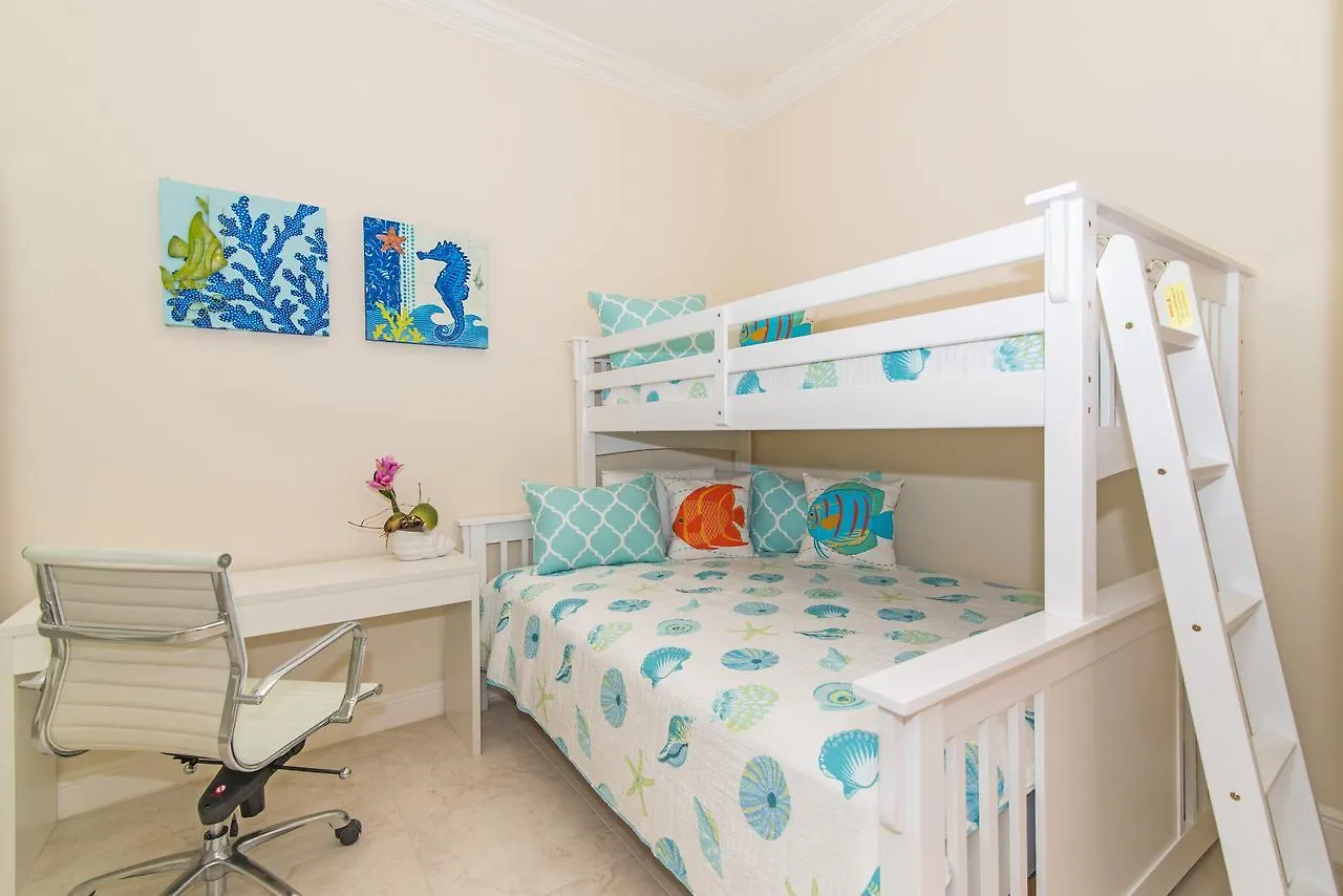 Sprat Bay Luxury Villa Half Way Pond